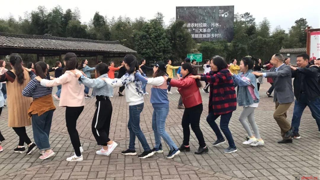 “奔跑吧,春天!” 成都市第六幼儿园户外踏青拓展