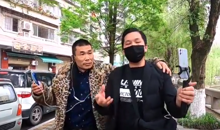 重庆网红周滚龙，奇葩龙!